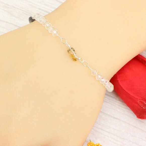 "Trendy Handmade Bracelet – A Thoughtful Gift for Girls & Women | UNVRC1359 - Picture 5 of 10